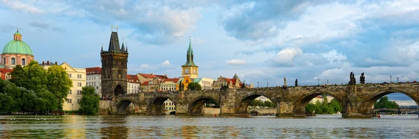 Praag, Charles bridge — Stockfoto