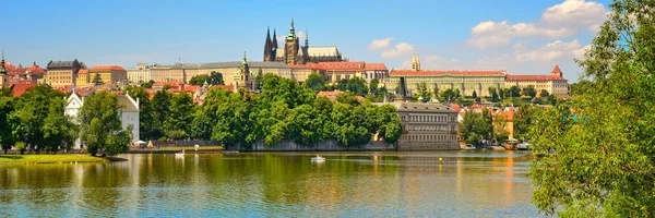 Прага, Карлов мост — стоковое фото