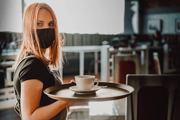 Portrait Young Waitress Standing Cafe Girl Waiter Holds Bunches Tray — Stock Photo, Image