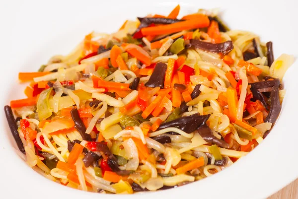 Tagliatelle con verdure — Foto Stock