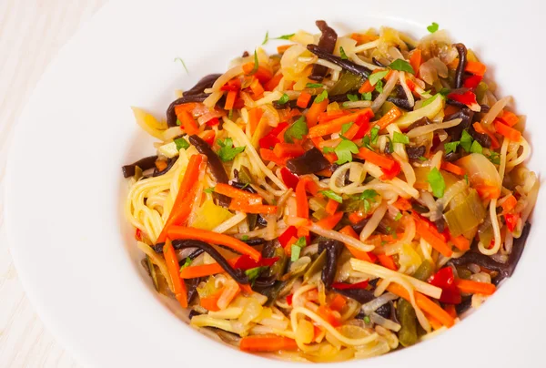 Tagliatelle con verdure — Foto Stock