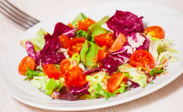 Салат з свіжих овочів — стокове фото