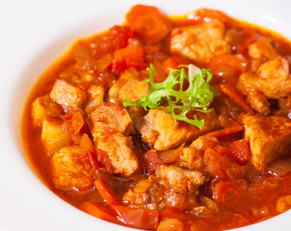 Carne de guisado e legumes — Fotografia de Stock