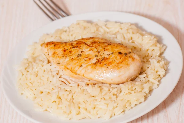 Peito de frango com arroz — Fotografia de Stock