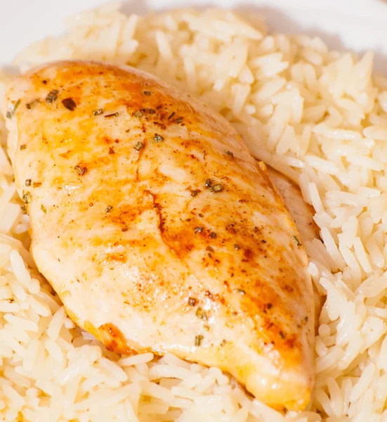 Peito de frango com arroz — Fotografia de Stock