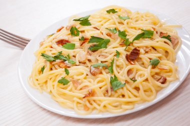 Balık soslu spagetti