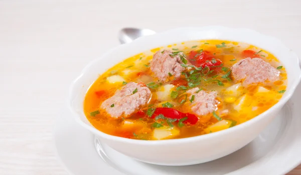 Soup with meatballs and vegetables — Stock Photo, Image