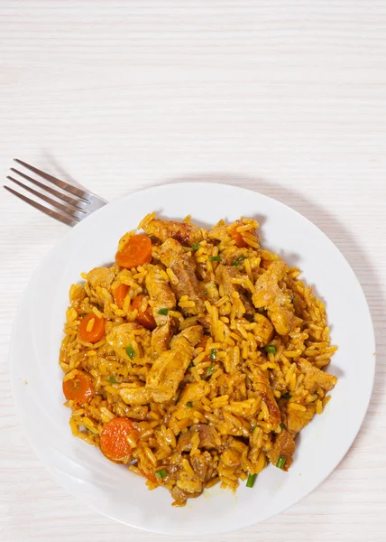 Fleisch mit Reis und Gemüse — Stockfoto