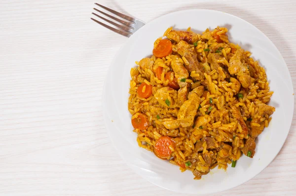 Meat with rice and vegetables — Stock Photo, Image