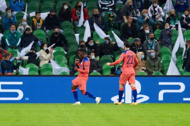 Krasnodar, Rusya - 28 Ekim 2020: Chelsea FC 'den Callum Hudson-Odoi, FC Krasnodar ve Chelsea FC arasında oynanan UEFA Şampiyonlar Ligi E Grubu karşılaşmasında golünü kutluyor.