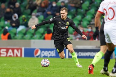 Krasnodar, Rusya - NOVEMBER 24, 2020: FC Krasnodar 'dan Viktor Claesson UEFA Şampiyonlar Ligi grubu E maçında FC Krasnodar ve Sevilla FC FC