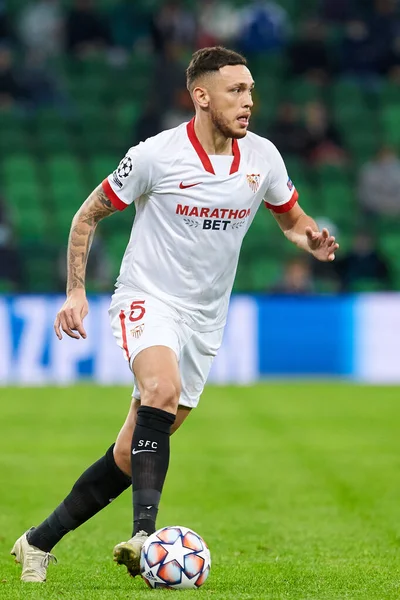 Krasnodar, Rusya - NOVEMBER 24, 2020: Sevilla FC 'den Lucas Ocampos UEFA Şampiyonlar Ligi E Grubu FC Krasnodar ve Sevilla FC arasında oynanan karşılaşma sırasında görev başında
