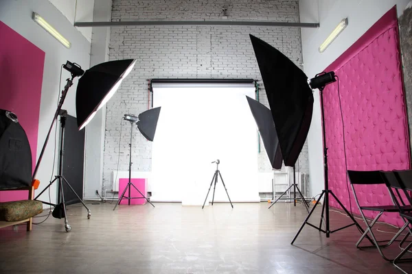 Interior de un estudio fotográfico moderno —  Fotos de Stock