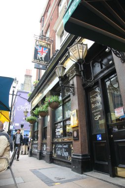 Londra sokaklarında