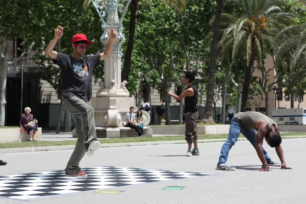 Barcelona'da sokak dansçısı — Stok fotoğraf