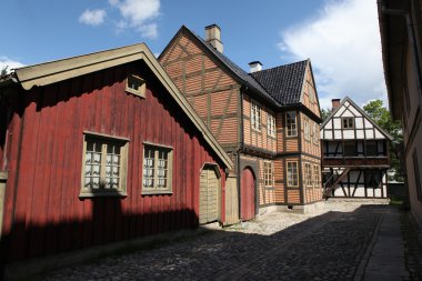 Norveççe Müzesi'nde tarihi binalar