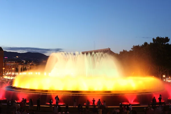 Schöner brunnen in barcelona — Stockfoto