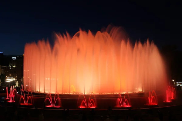 Hermosa fuente en Barcelona — Foto de Stock