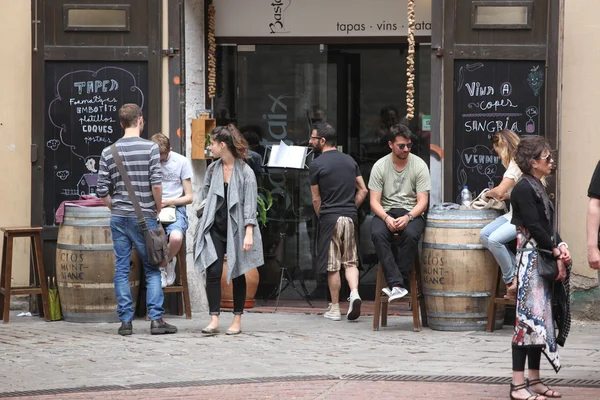 Gente en la cafetería de Barcelona —  Fotos de Stock