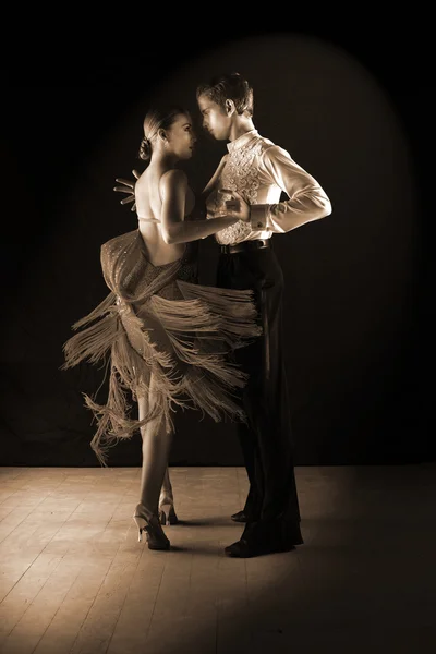 Latino dancers — Stock Photo, Image