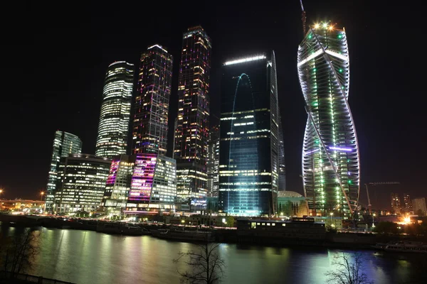 Vista nocturna Rascacielos Ciudad — Foto de Stock