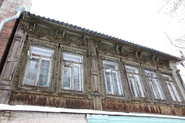 Edificio en invierno en Samara, Rusia . — Foto de Stock