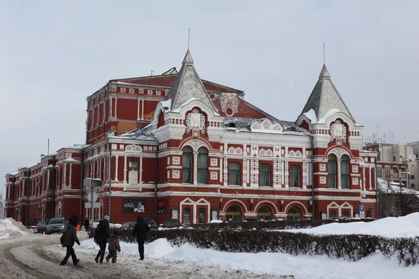 Samara, Rusko - 5. listopadu: Samara akademické činoherního divadla — Stock fotografie