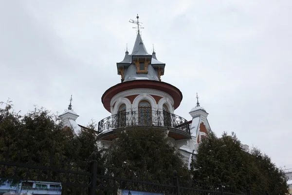 Edifícios no inverno em Samara, Rússia . — Fotografia de Stock