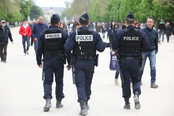 法国警方控制街头 — 图库照片