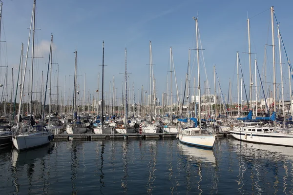 Hamnen i barcelona — Stockfoto