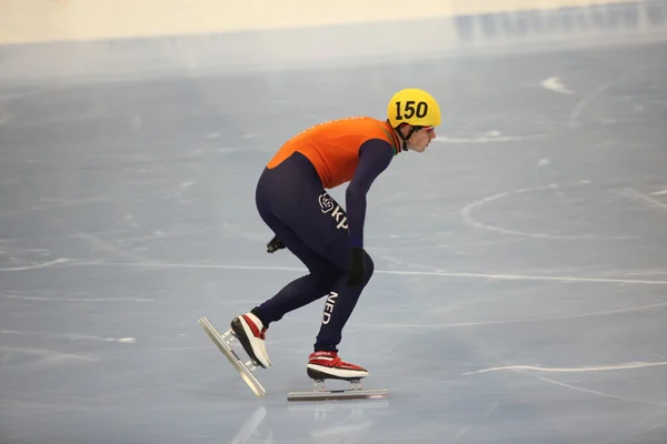 Deportista de patinaje de velocidad de pista corta — Foto de Stock