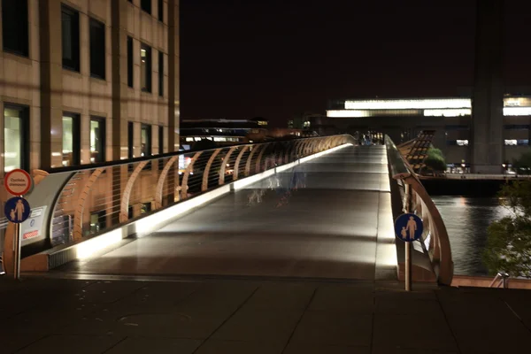 Puente del Milenio en Londres — Foto de Stock