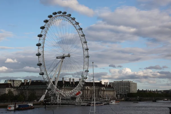 London Eye och London stadsbild — Stockfoto