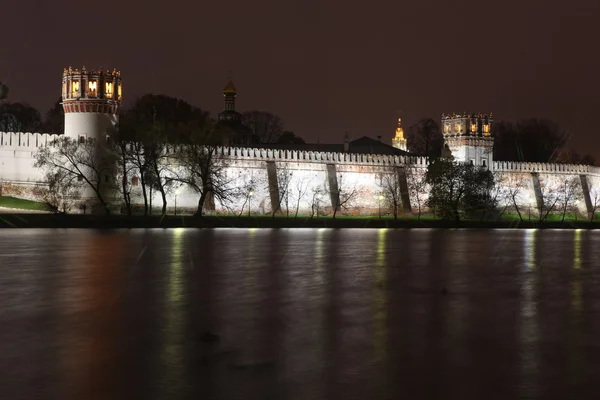 ロシア正教教会の夜景 — ストック写真