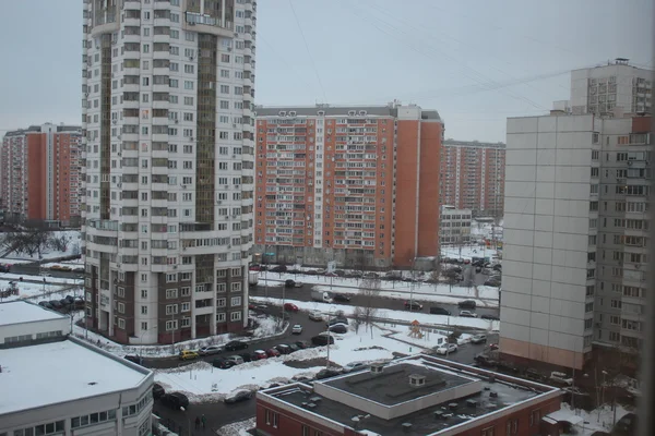 Woonwijk met nieuwe gebouwen in Moskou — Stockfoto