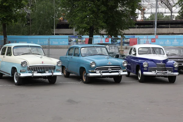 Carros retro em Moscú — Fotografia de Stock