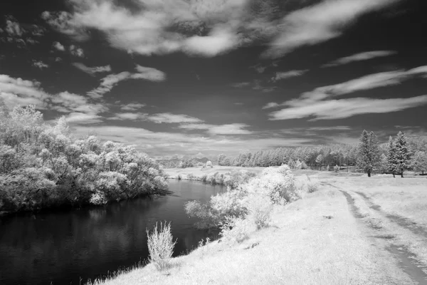 강 농촌 풍경 — 스톡 사진
