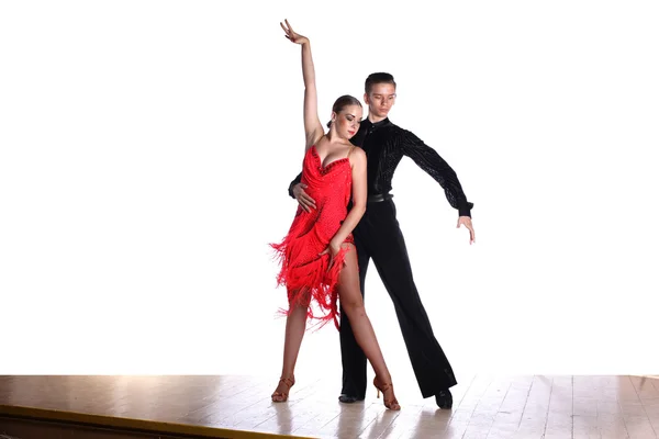 Bailarines latinos en el salón de baile —  Fotos de Stock