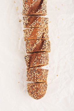 Dilimlenmiş kepekli baget