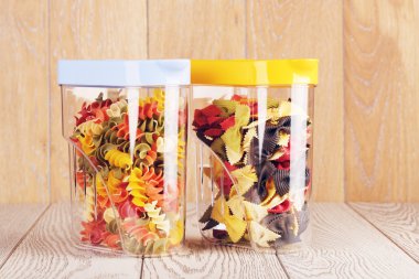 Kavanoz ham süslü makarna