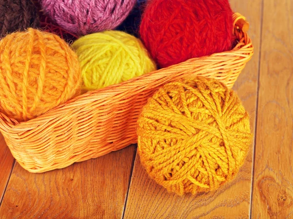 Different Yarn Balls In Wooden Basket — Stock Photo, Image