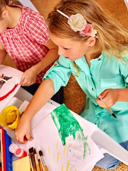 Group little girl with brush painting in  kindergarten . — Stock Photo, Image