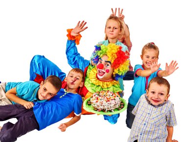 Palyaço ile grup çocuk doğum pasta holding.