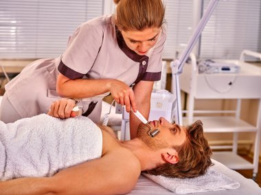 Alıcı elektrik yüz peeling hydradermie masaj dostum.