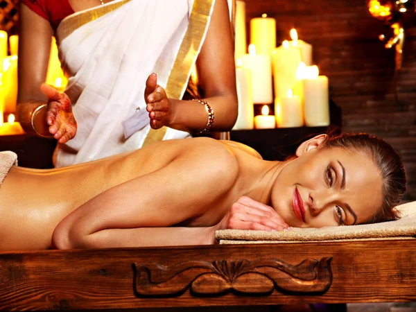 Woman having Ayurvedic spa treatment. — Stock Photo, Image