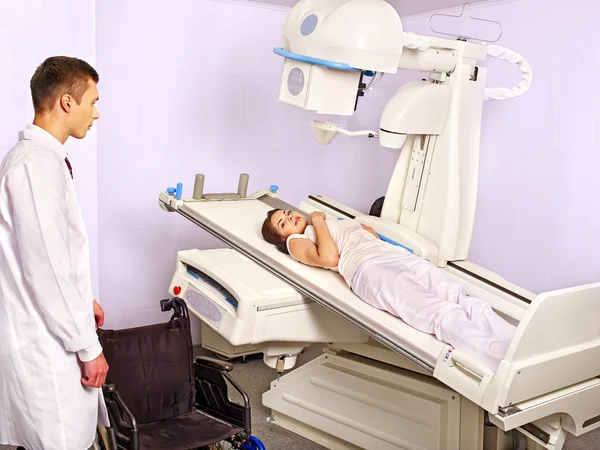 Patient  in x-ray room — Stock Photo, Image