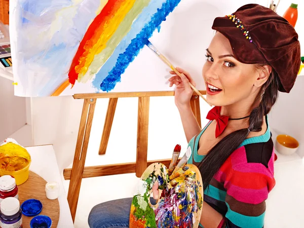 Female artist at work. — Stock Photo, Image