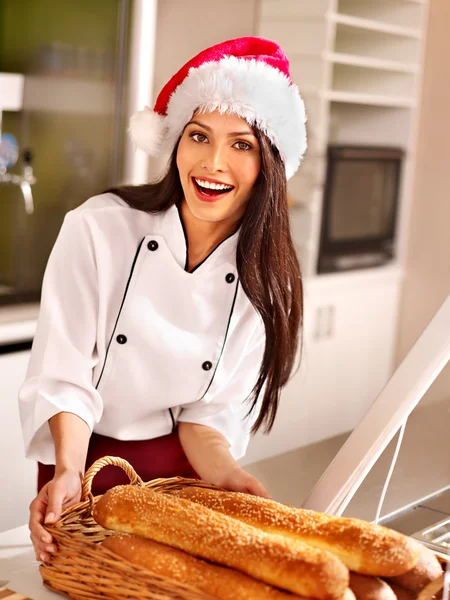 Chef feminino em chapéu de Santa — Fotografia de Stock
