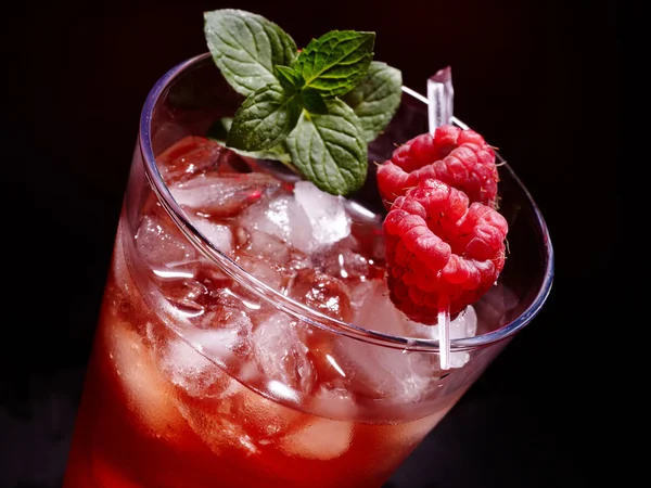 Red cocktail and mint — Stock Photo, Image