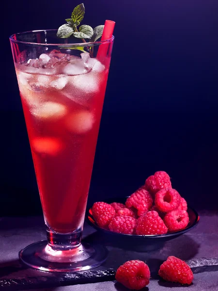 Rode framboos cocktail — Stockfoto